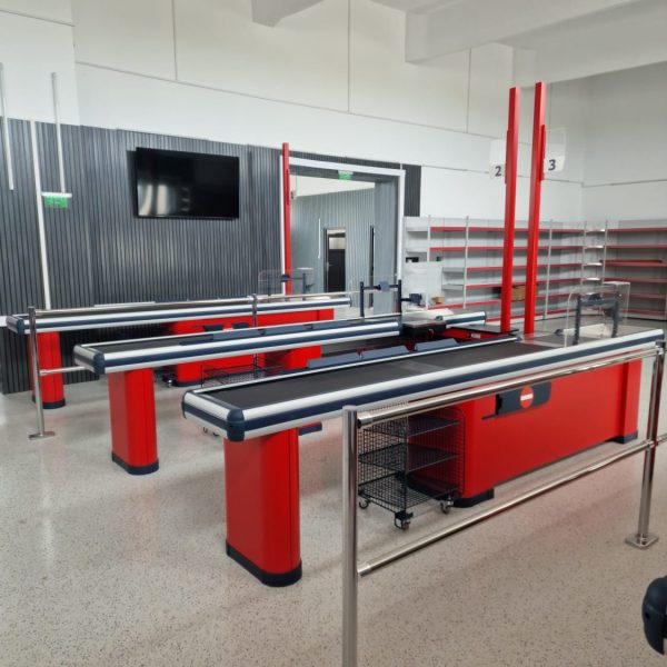 Masă casă de marcat cu bandă transportoare și bazin posterior larg pentru supermarket 1